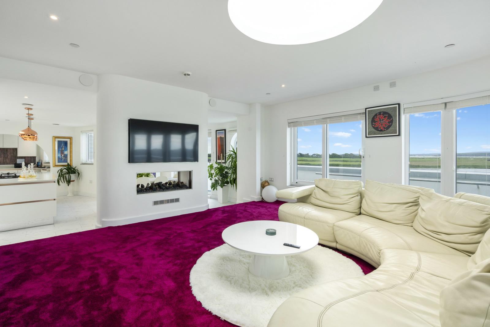 Property Image 0c1871dc-e9b1-4998-b81e-aa26c8709549