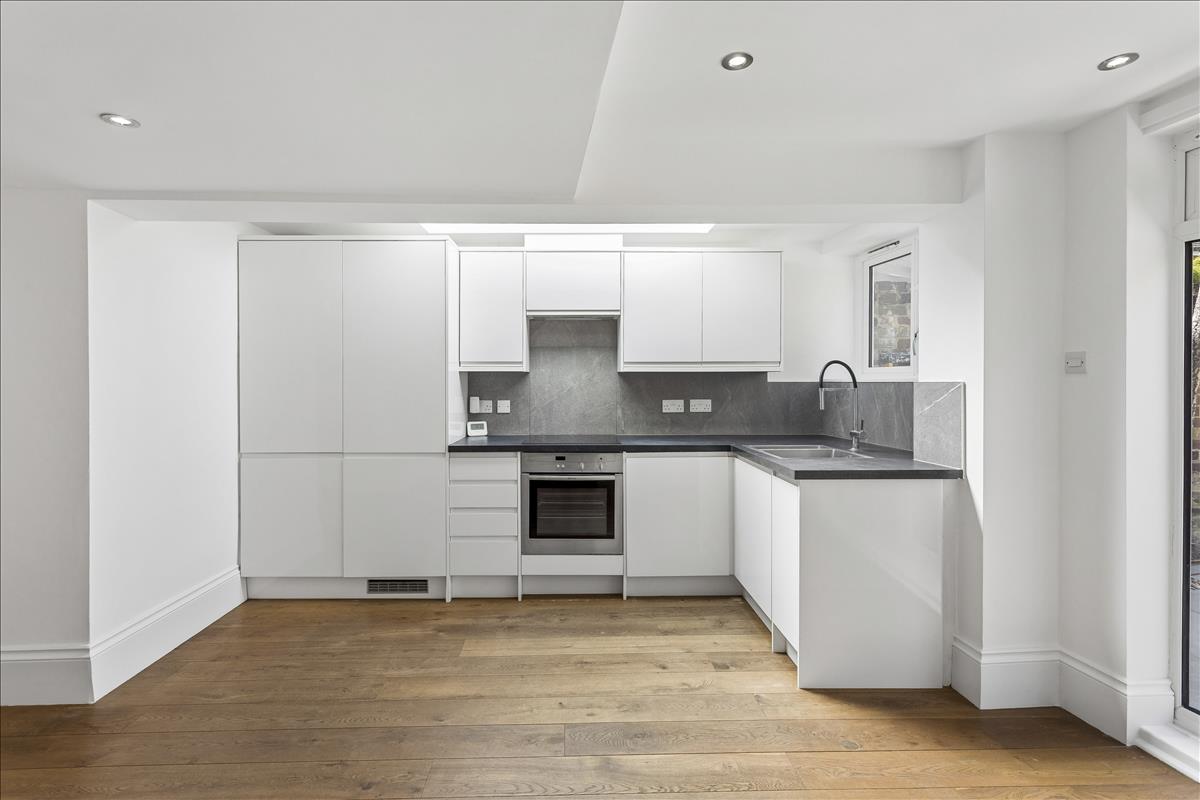 Property Image 0c21e644-8db3-44e0-9f3d-ed30cf21ea73