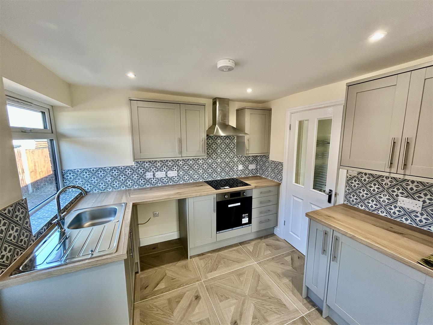 Property Image 0c2ea806-7729-4d41-87f0-277920d4794b