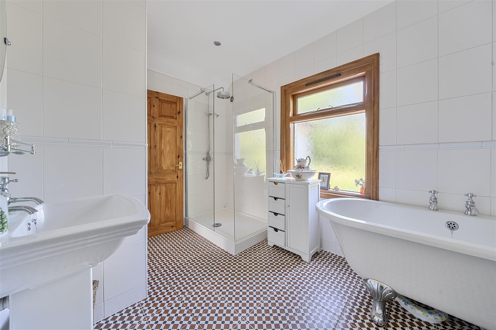 Property Image 0c308870-204a-44b3-8a04-13d9c9fa9b4d