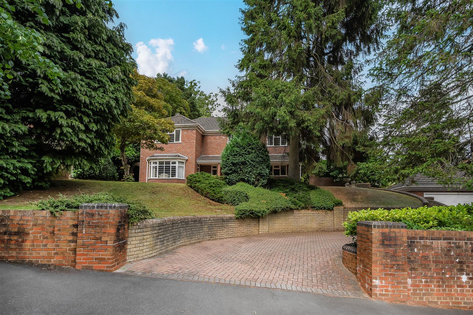 Property Image 0c3ae038-c21a-4b98-b541-8257bc6b0dac