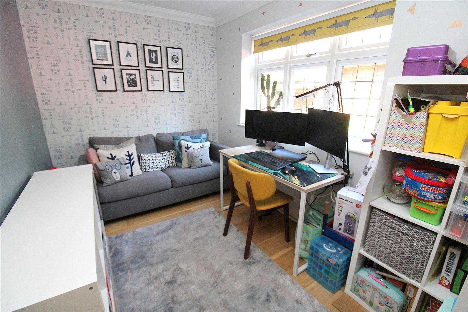 Property Image 0c3ea992-fb73-4a4a-991f-f9222afb7cca