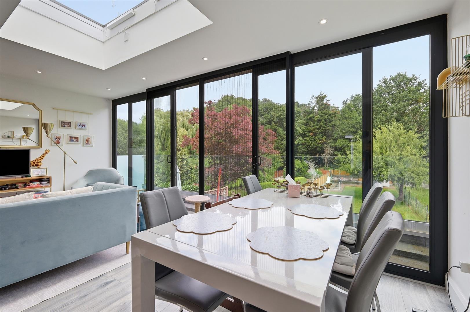 Property Image 0c432f5d-d9d8-47ba-8b06-48dacc01d6dc
