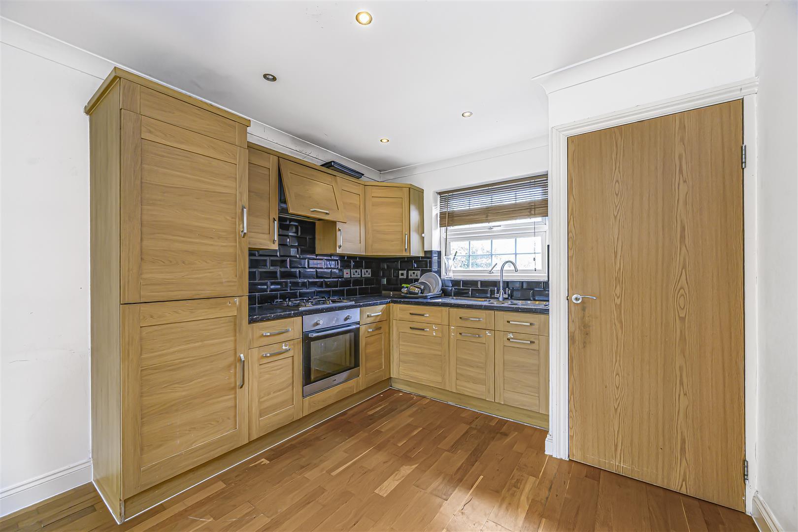 Property Image 0c6c0305-ab0e-40bc-84be-17e81def7a58