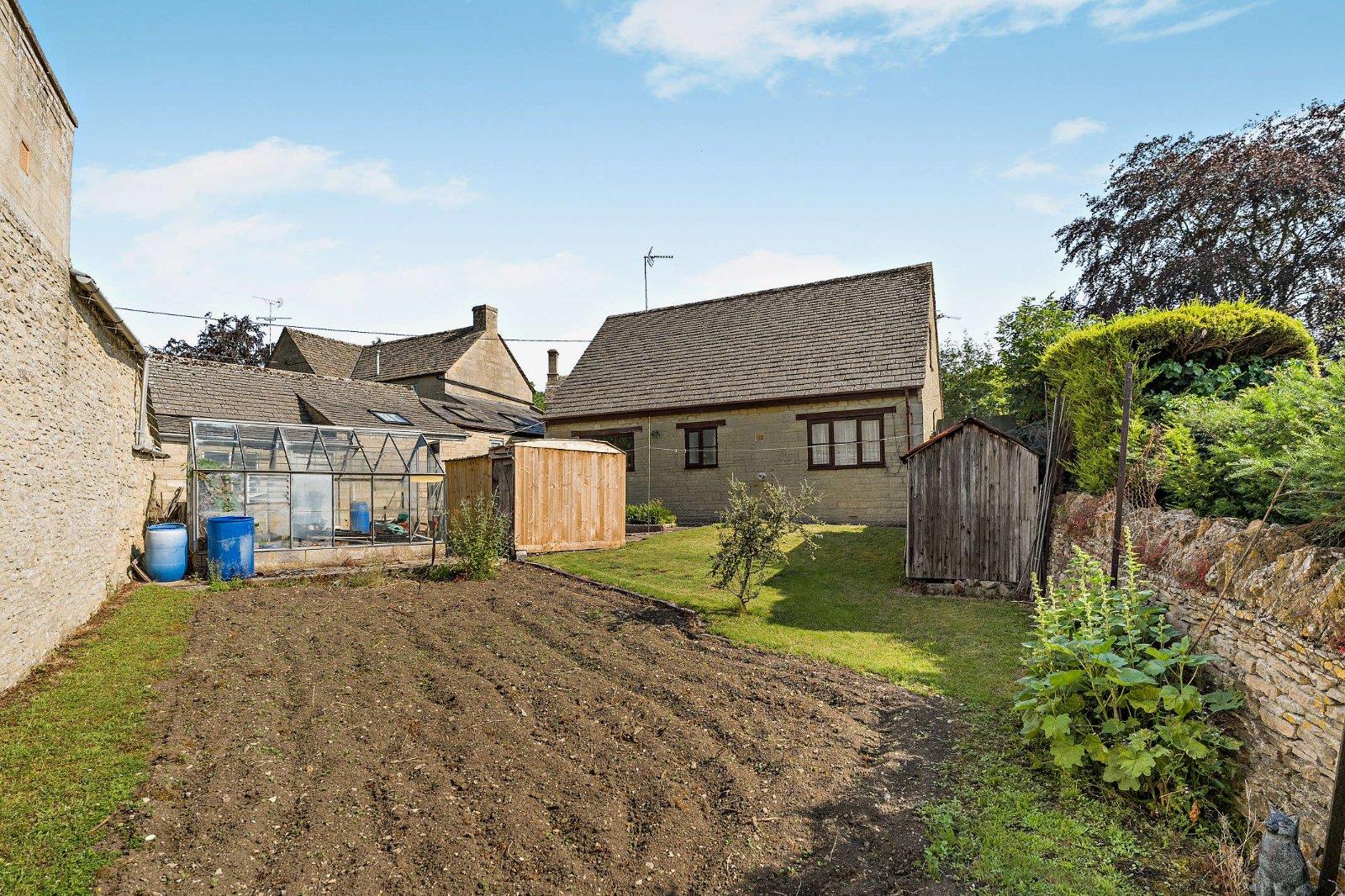 Property Image 0c6f1022-7b3c-4cc8-8fa4-a7c5b92c0b79