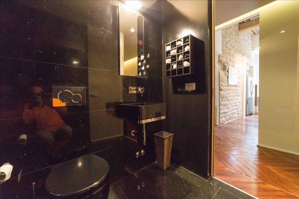 Property Image 0c789fb0-0d95-4a56-805b-0b5b9a416e1c