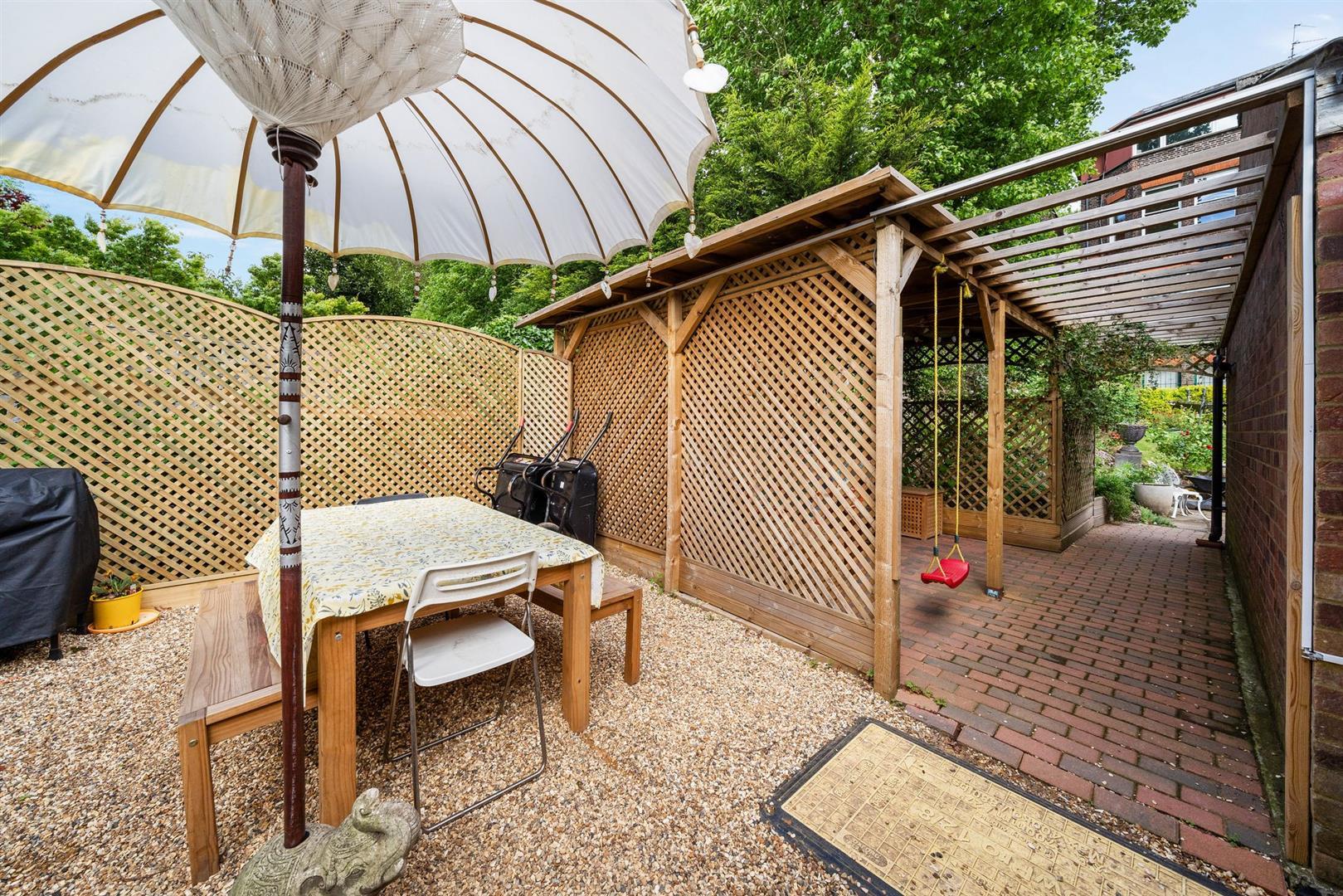 Property Image 0c7d2971-fd49-415d-b993-9eb7570a4d1f