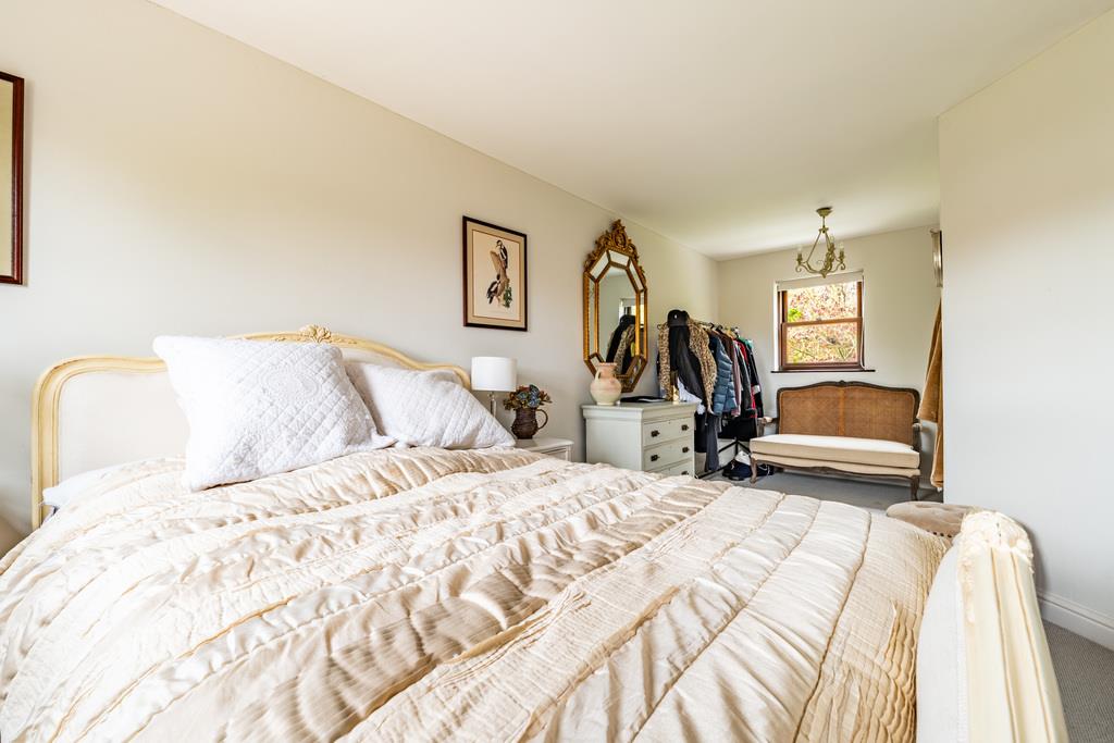 Property Image 0c800bda-090b-47f2-af6c-a6cc82fcd51c