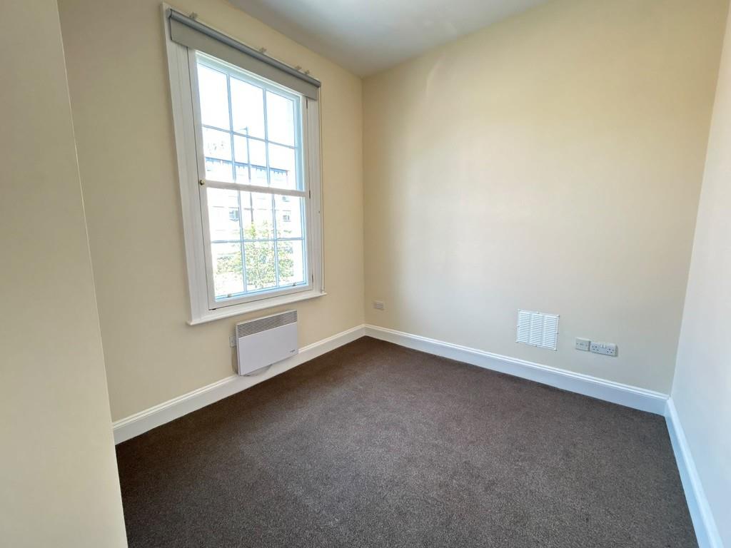 Property Image 0c80a1da-afad-4464-b75e-a9434a1c7ab3
