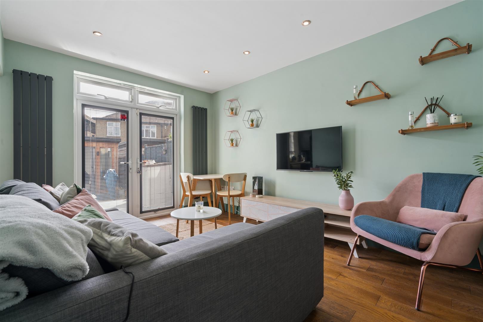 Property Image 0c87582c-a310-4844-b0c7-c469e76cb46d