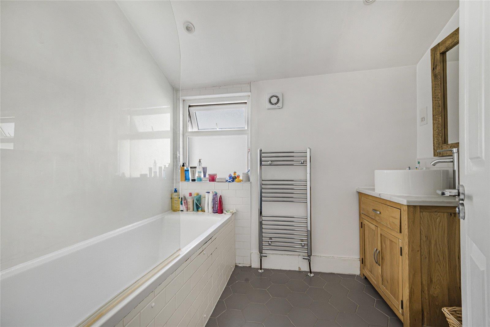 Property Image 0c8bda56-19f5-4946-ae22-5a1edfa9c722