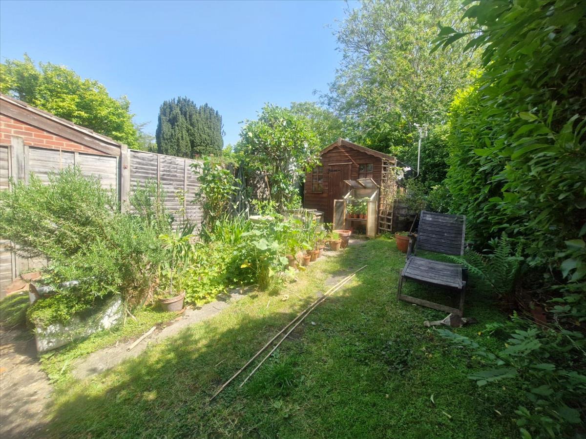 Property Image 0c90b987-2f3f-46dd-b012-0d143870c2e5
