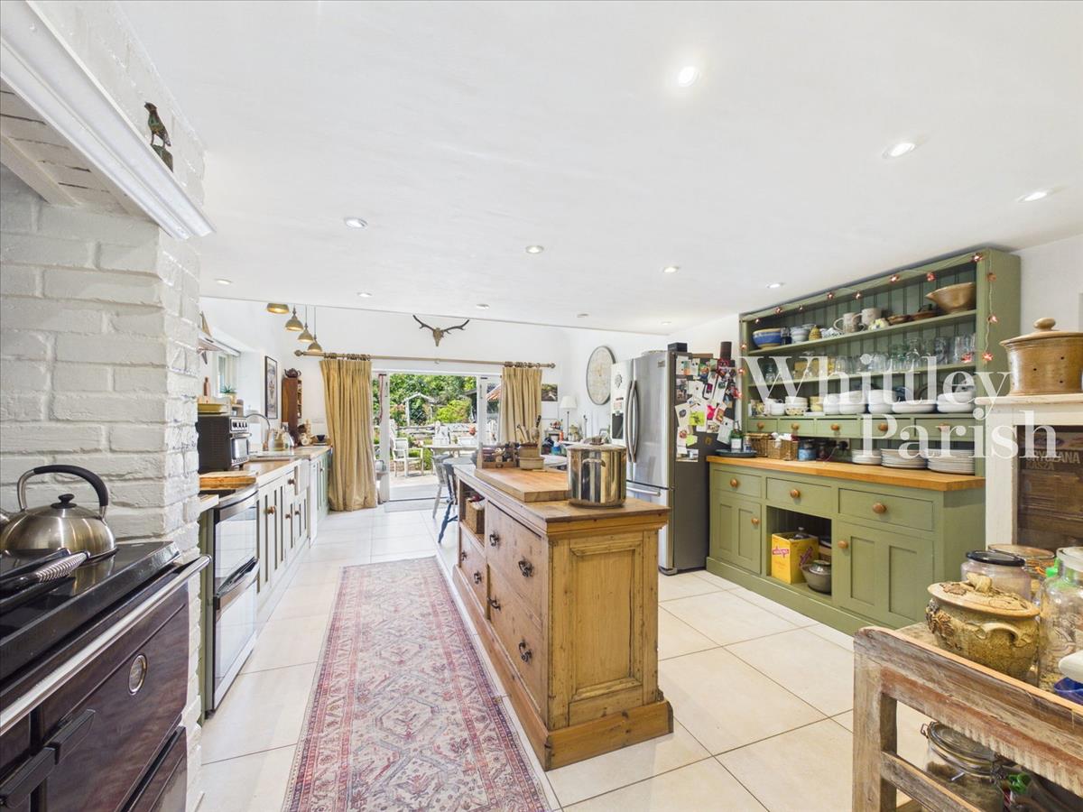 Property Image 0c9307c0-8c02-4e56-8352-4e7a453b8e06