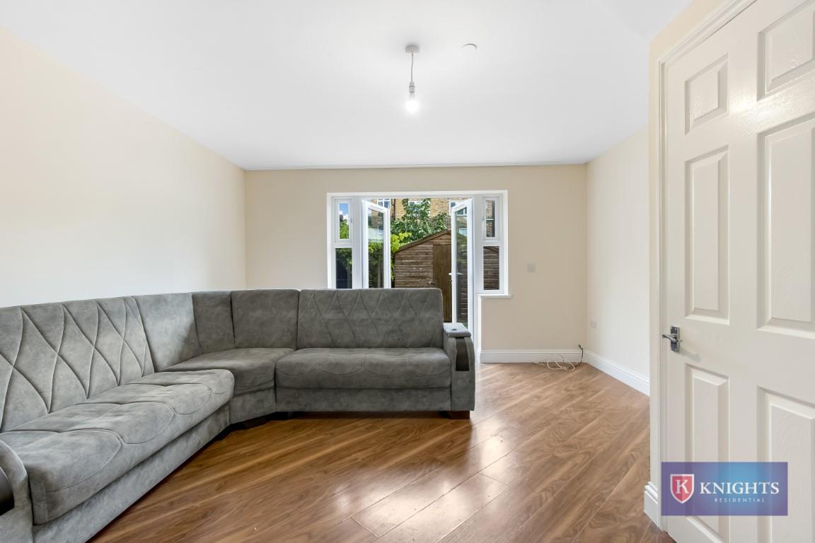 Property Image 0c976a5d-30d7-4dfa-83d6-2fdb47a6e75e