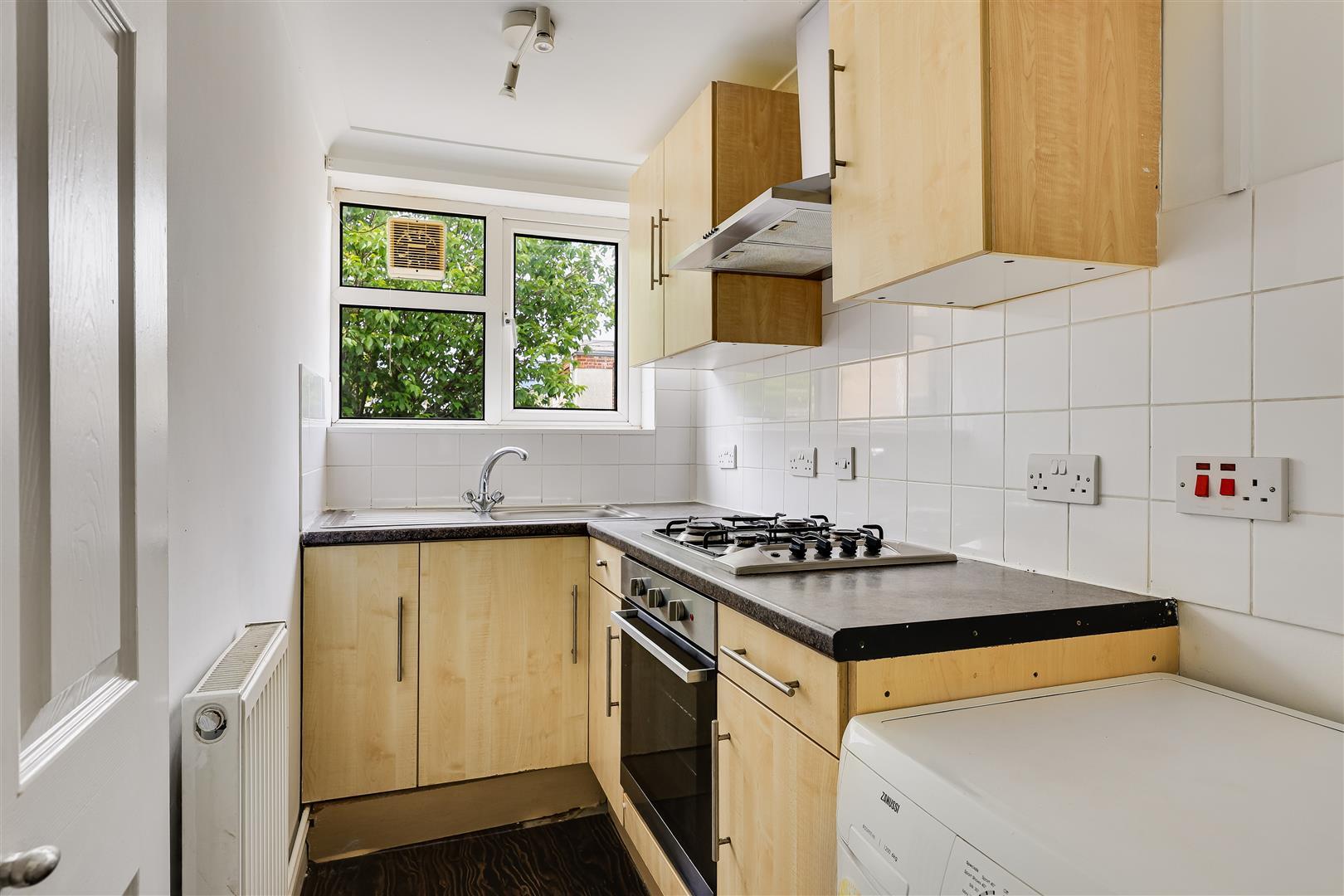 Property Image 0c9b71fa-40a9-4d57-aba9-6c9bc7bd9168