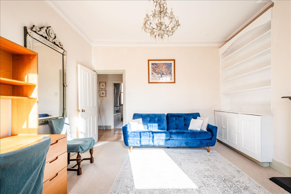 Property Image 0c9d0176-b3df-49eb-898b-3d5d23a8d2f8