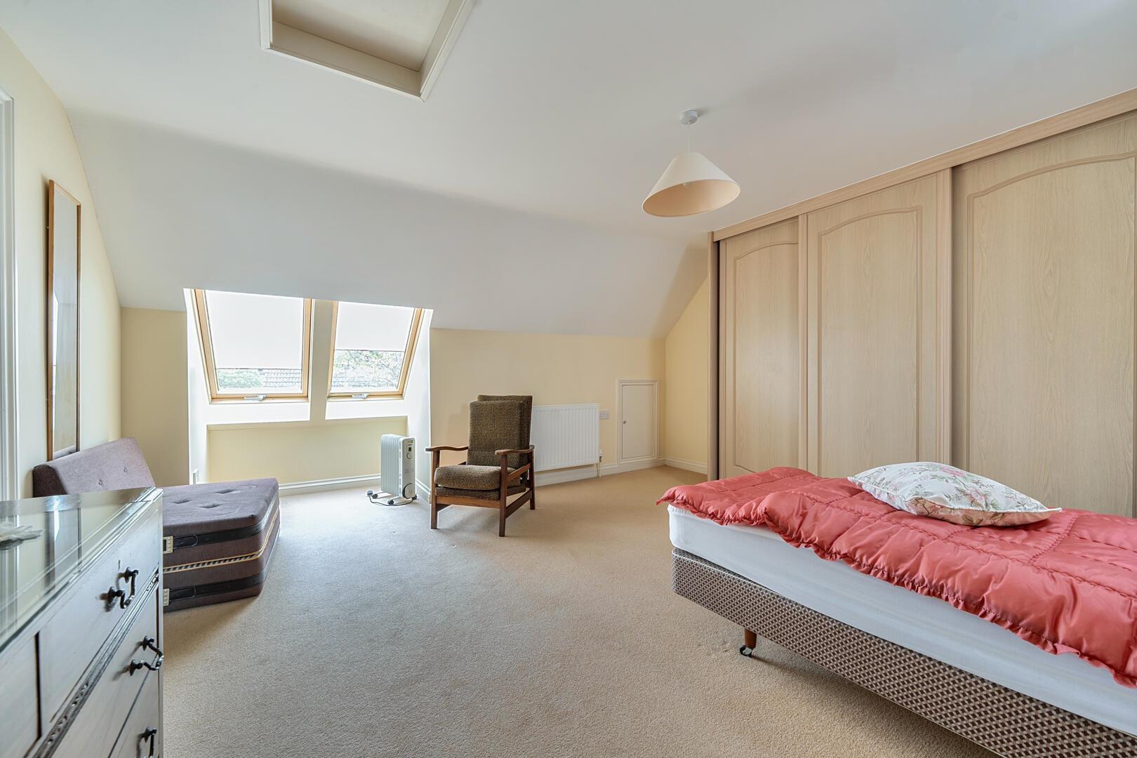 Property Image 0c9e296f-8b65-466a-816f-2828e666f98b