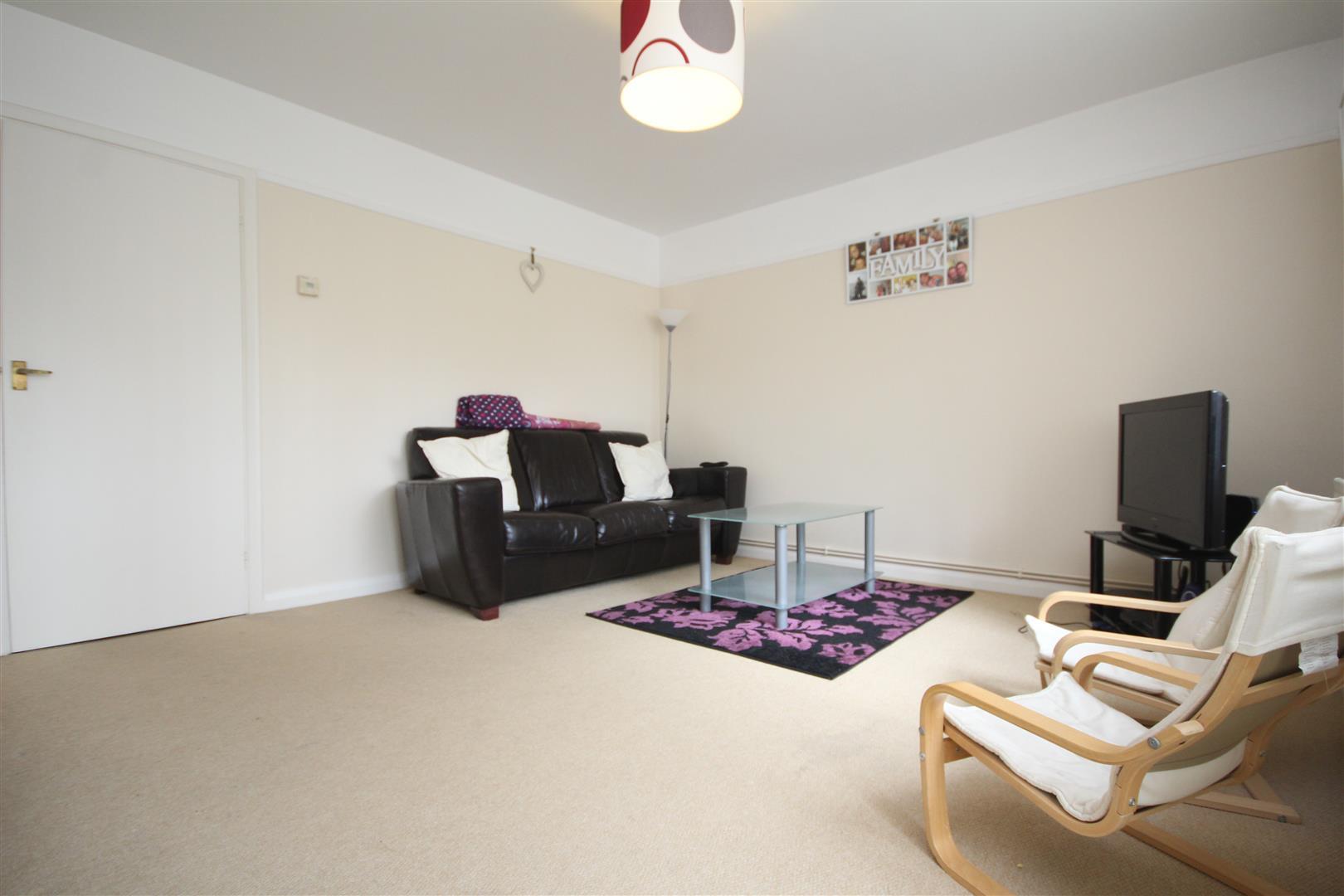 Property Image 0cab6c90-be1d-4c78-b832-642923f19a5d