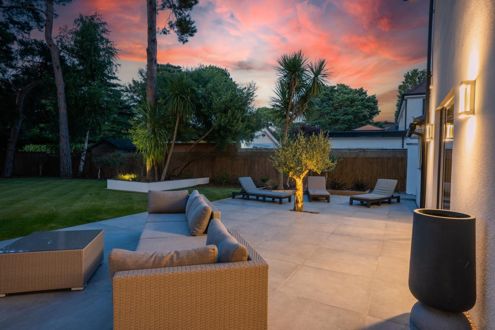 Property Image 0ce1605f-782a-43d9-af69-96d954c15cbc