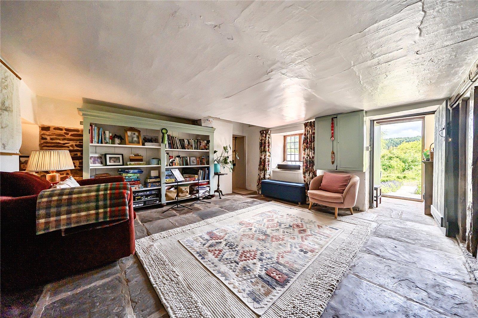 Property Image 0ce7485f-0bcc-455c-b7d5-c35742eeff0f