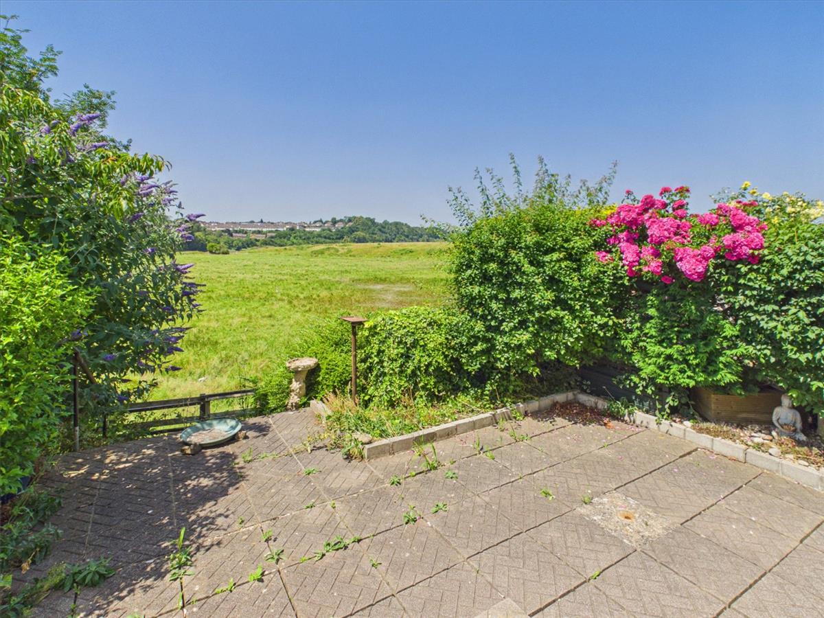 Property Image 0cf14365-cbb8-4fc1-afee-15766cf36987