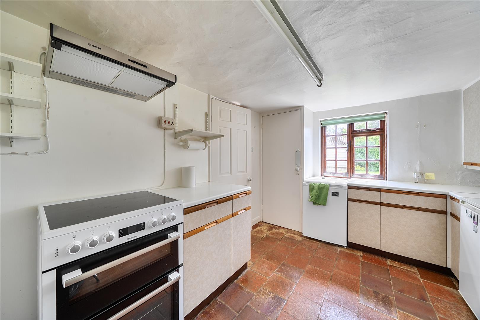 Property Image 0cf4a0f5-aebf-45a0-9bb6-6d6152693440