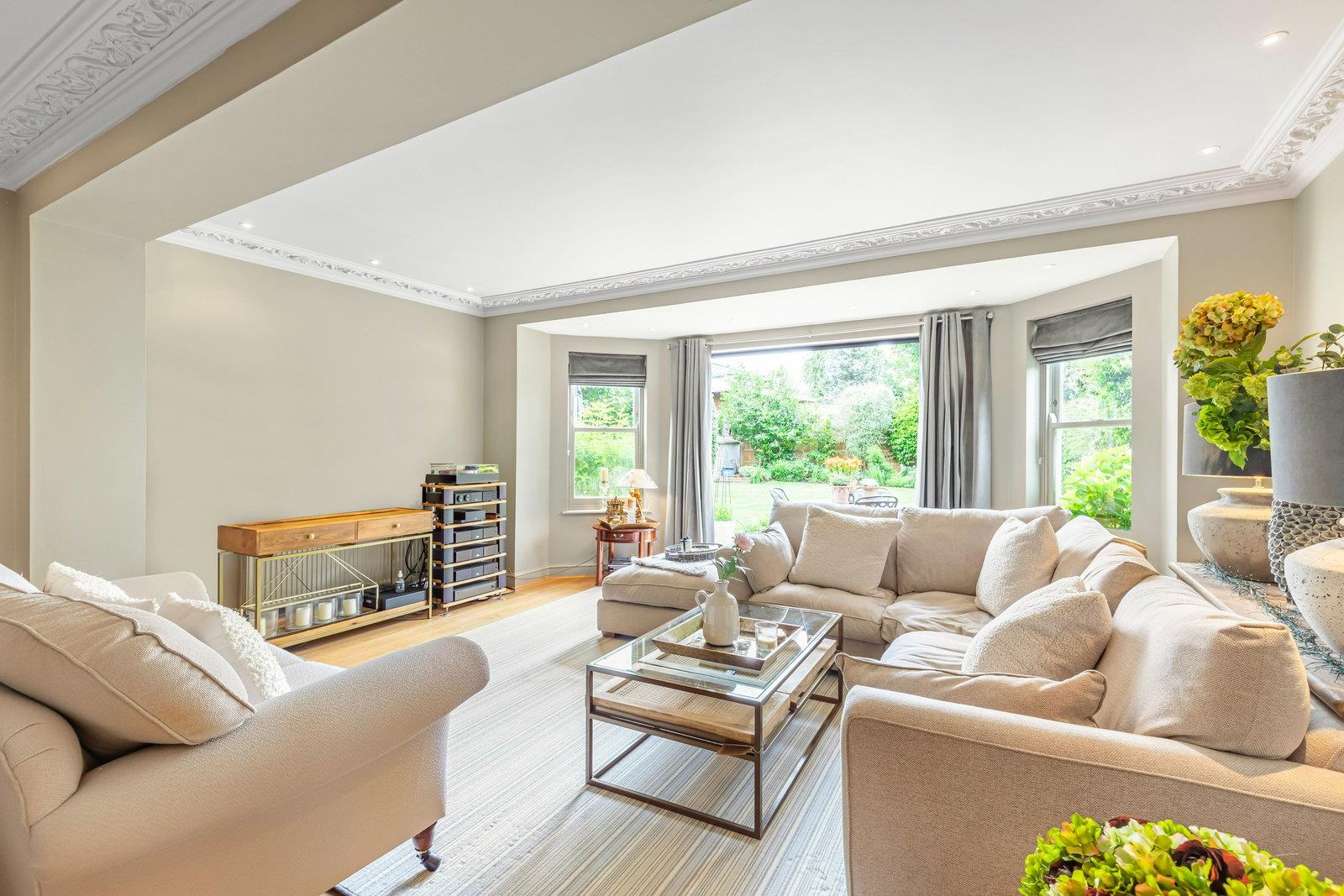 Property Image 0cf88784-51a1-428c-961f-2c3c46e7f481