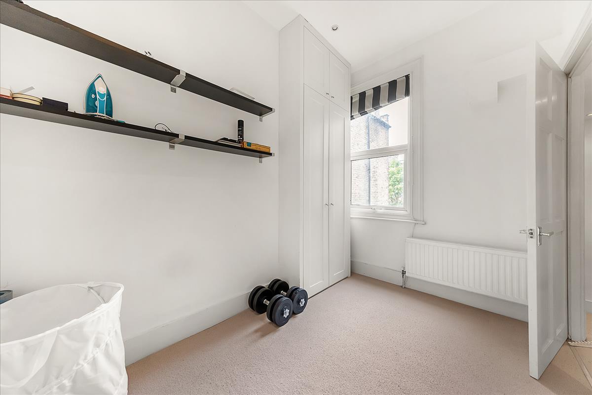 Property Image 0cfc7b8f-08e9-49d7-bf49-297ba953c935