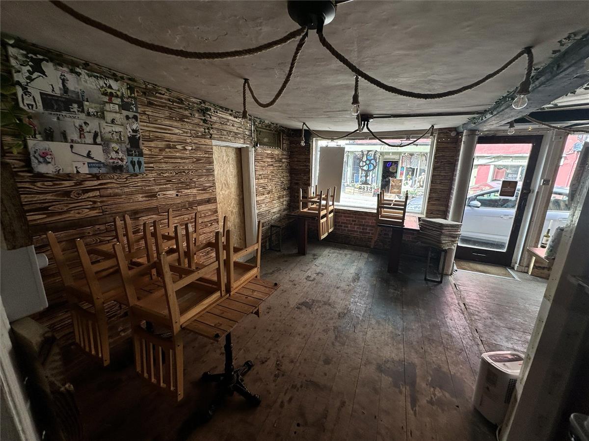 Property Image 0d0363a7-289d-4f36-8afc-1118e9d74496