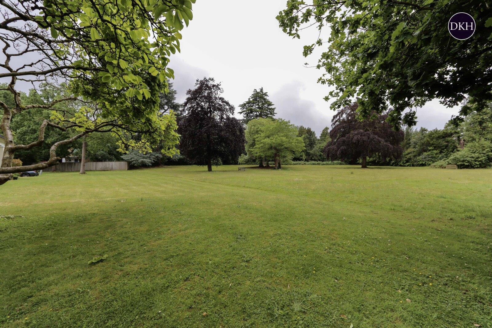Property Image 0d067aeb-0f31-4ff5-8f4c-065c159a4099