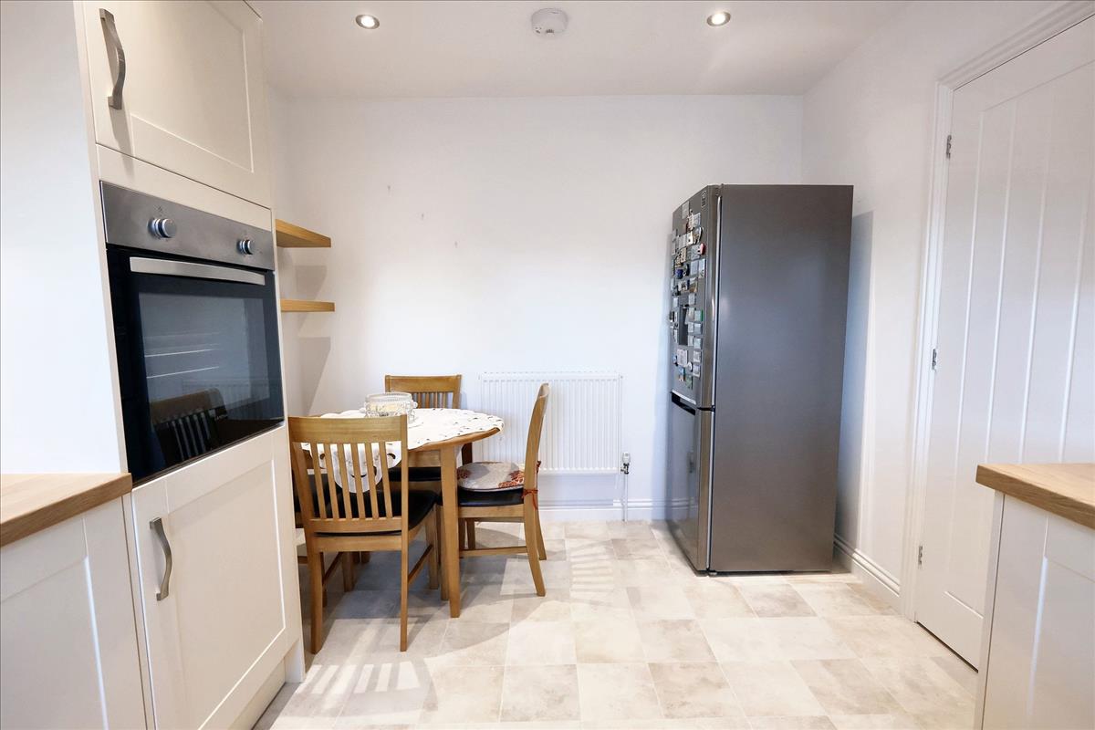 Property Image 0d0c3264-d41d-429c-9185-555f661fa184