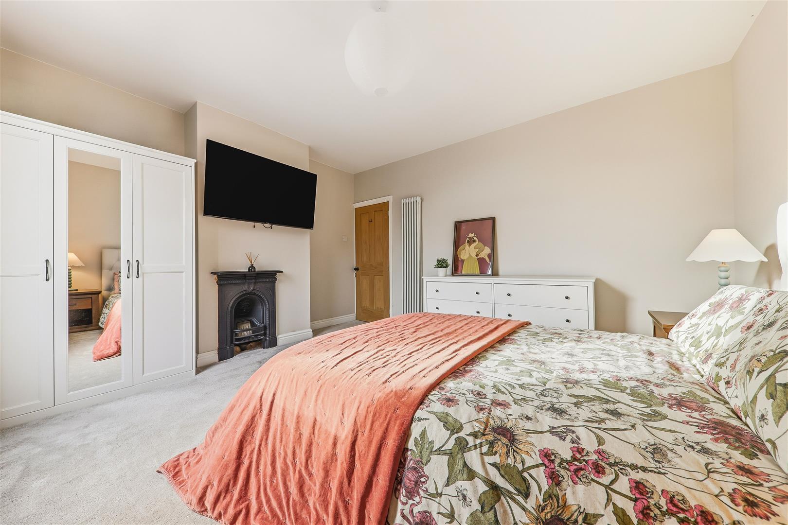 Property Image 0d2c0a0b-0d7f-4a6b-8d67-9eee22564697