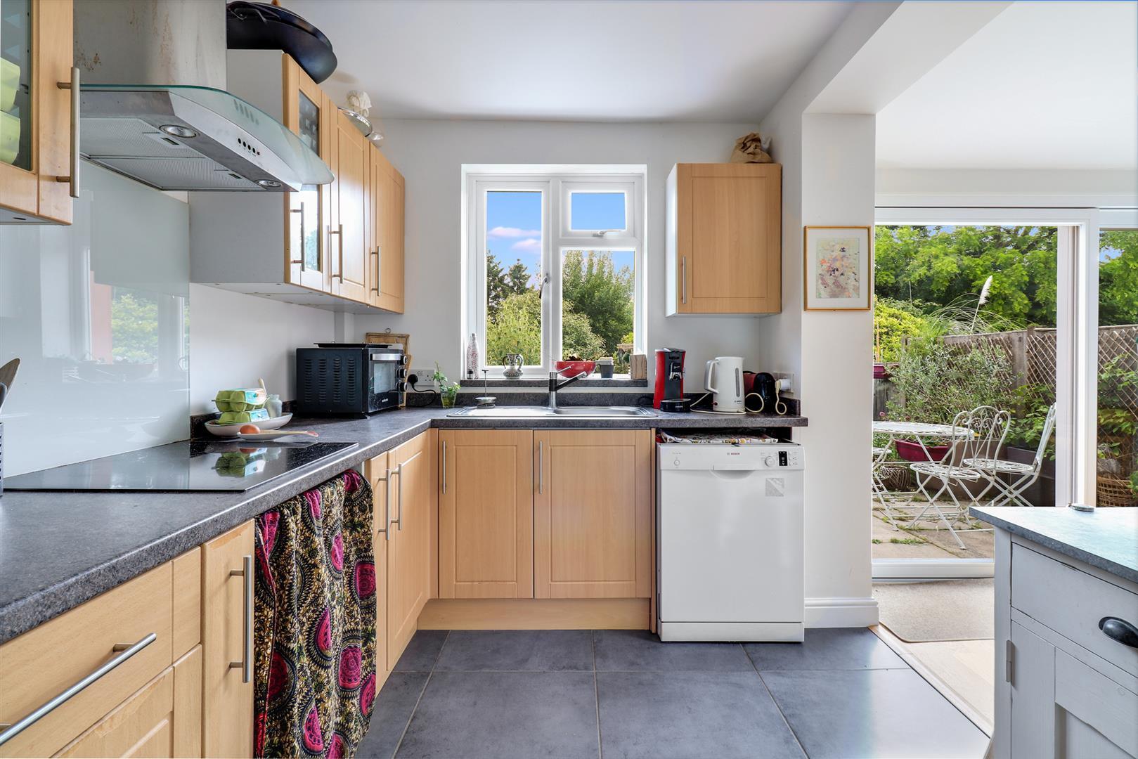 Property Image 0d342d79-7a2a-42e2-8997-70592b72a789
