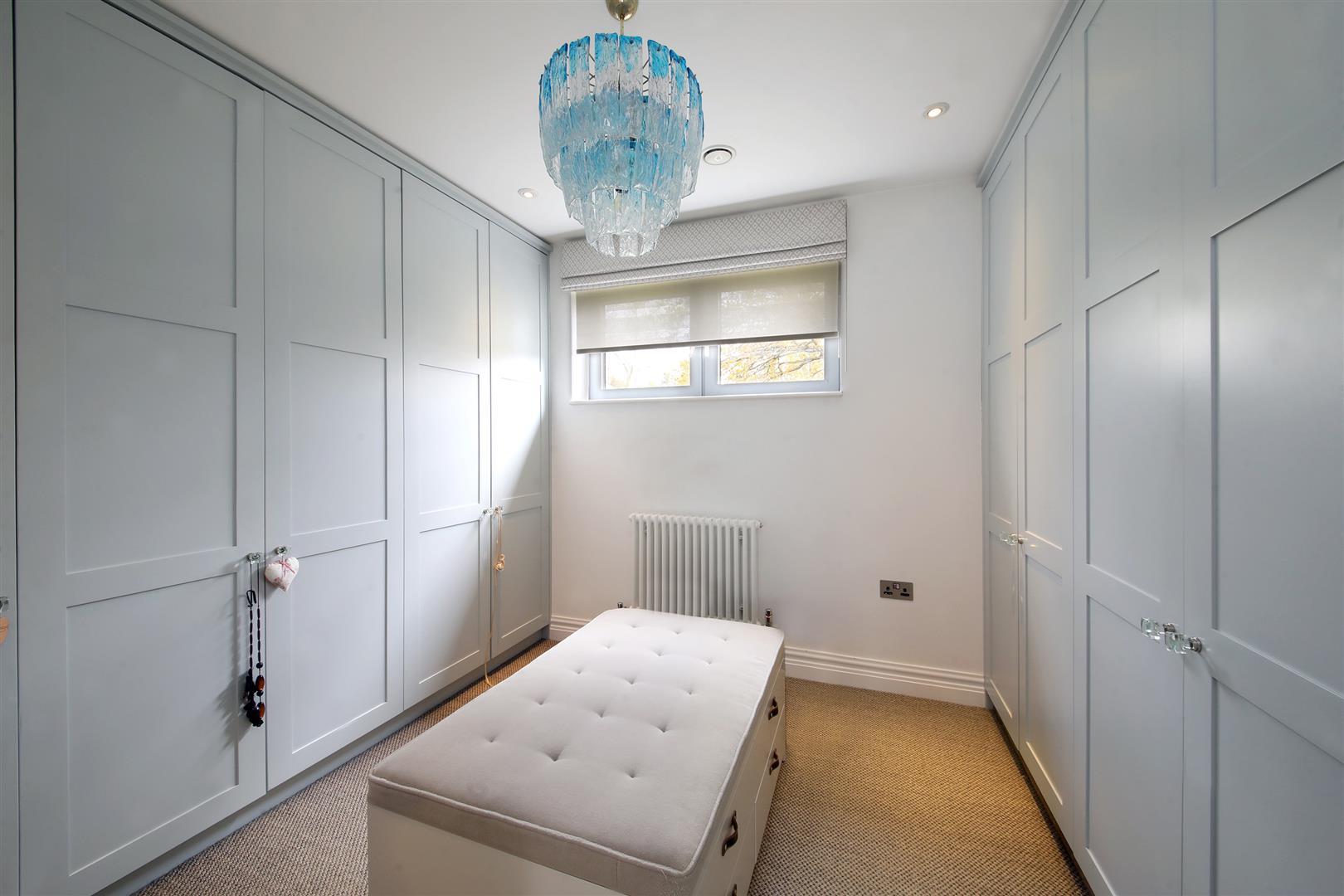 Property Image 0d4f584b-9bb5-4c62-842b-cfc293d339ce