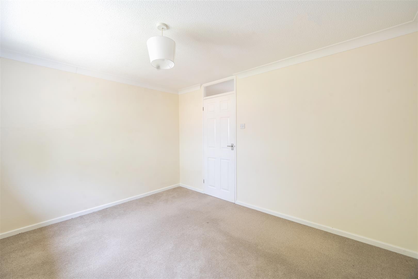Property Image 0d5a45b4-7aef-480a-b293-2abbb585d1df