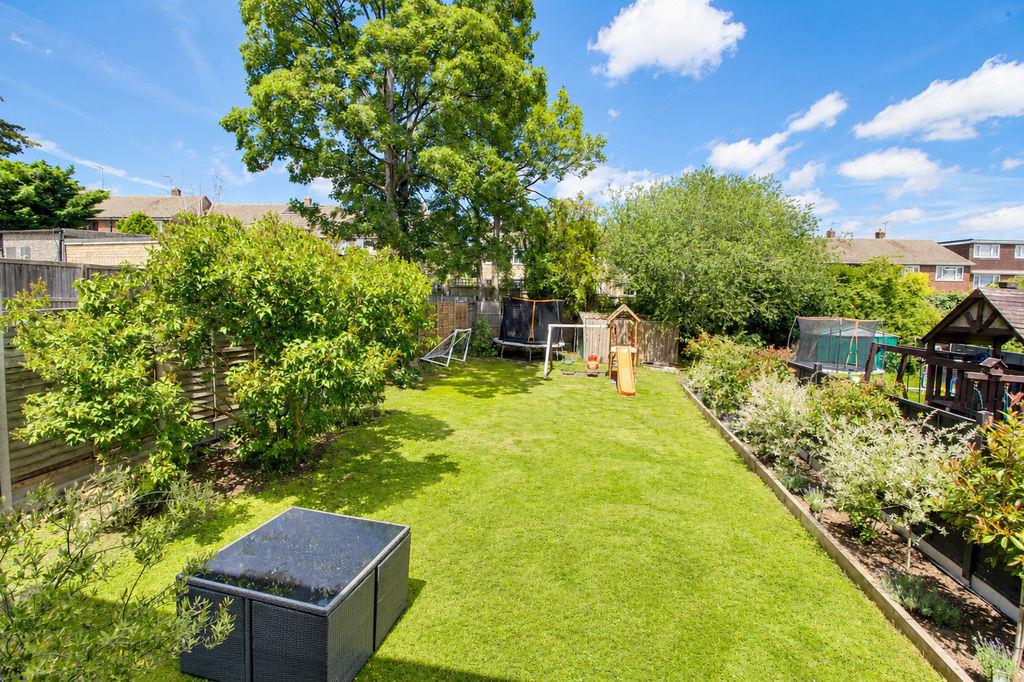 Property Image 0d5ff732-1541-4f58-8bef-a9ed1fd99d93