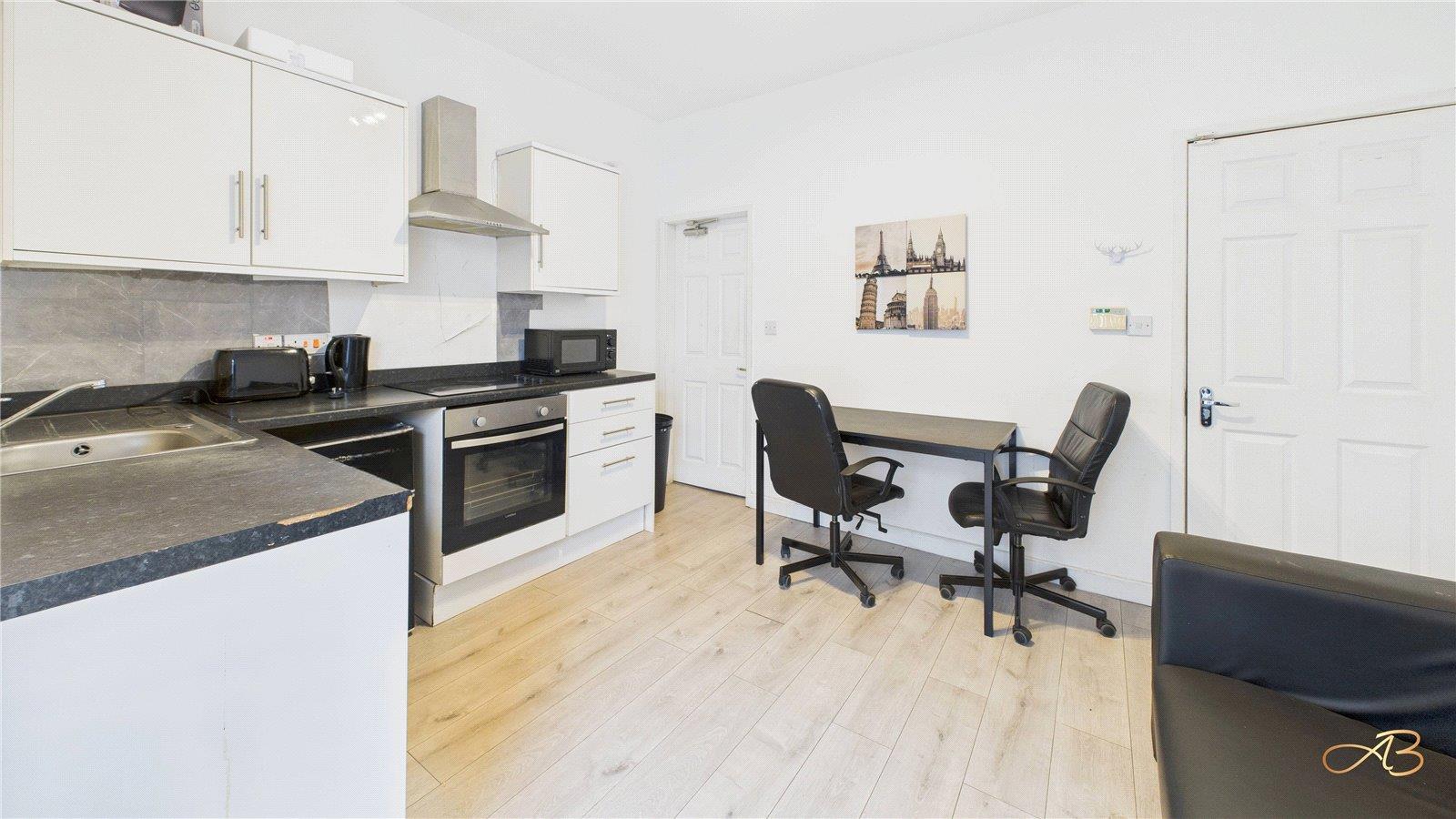 Property Image 0d6c034f-6f02-4a79-b294-bda9de2ab6cb
