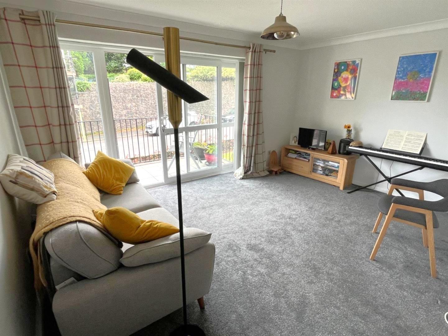 Property Image 0d86b112-bf7e-4ced-936d-f61276e9c2e1