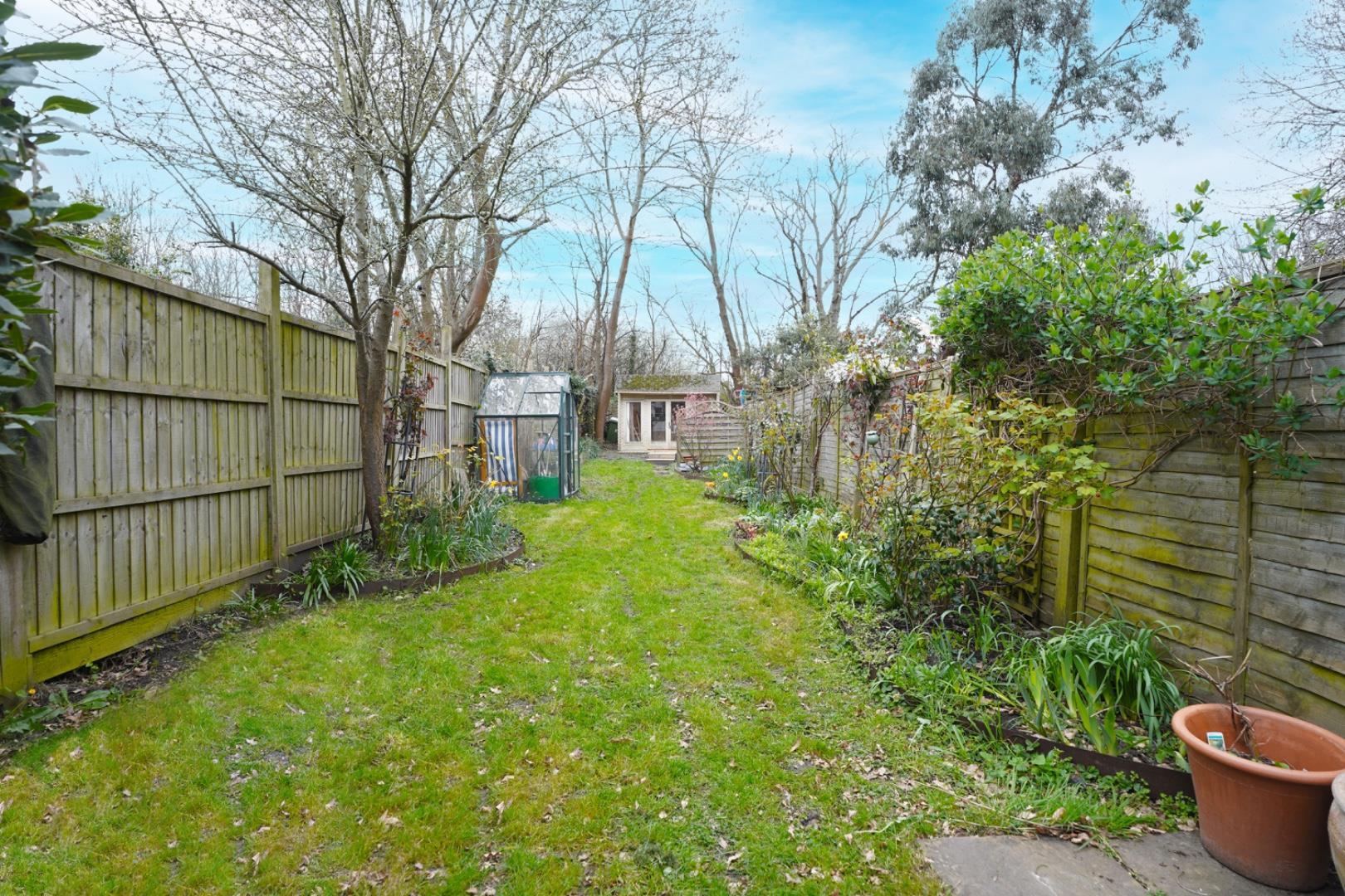 Property Image 0d887e03-b783-4bbe-a1cd-e33d95814bf2