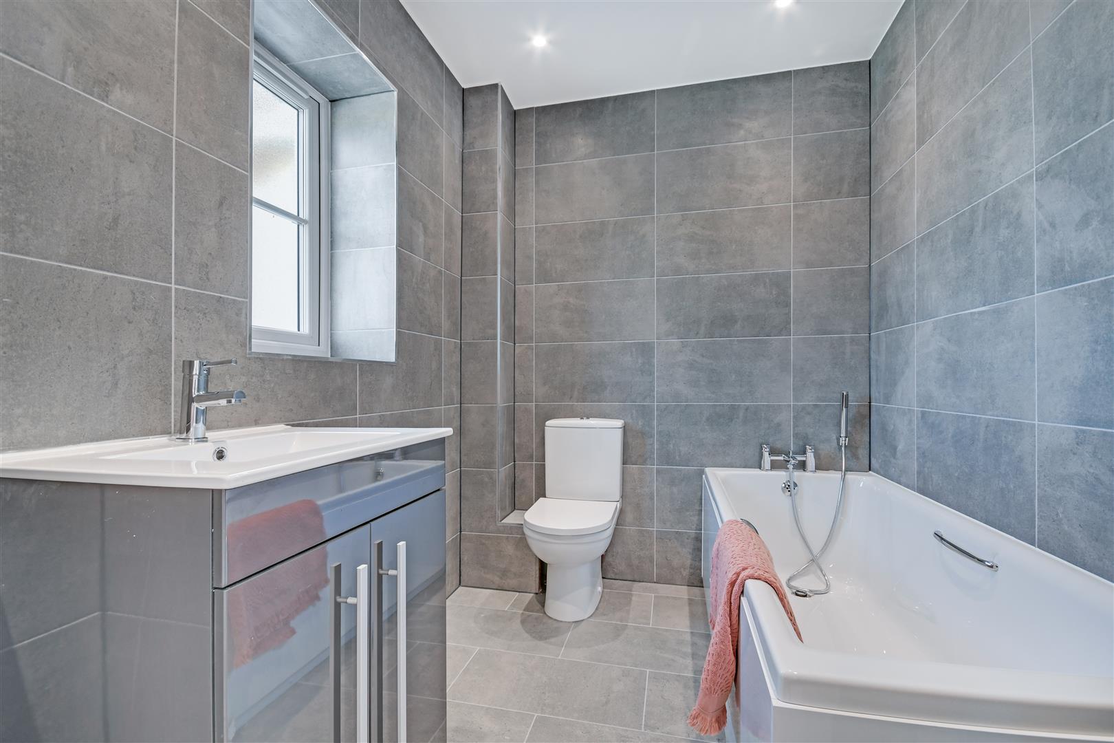 Property Image 0d8ab2ab-adb5-4628-81d5-be76f28c98c2