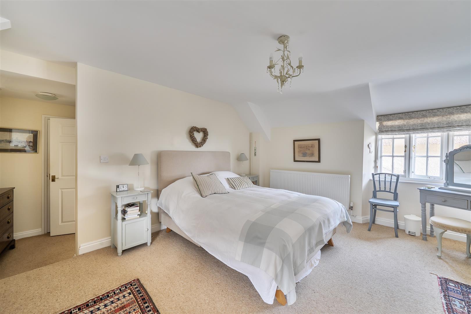 Property Image 0d9d75c0-f4ca-40f4-b1ef-96a68b260e5c