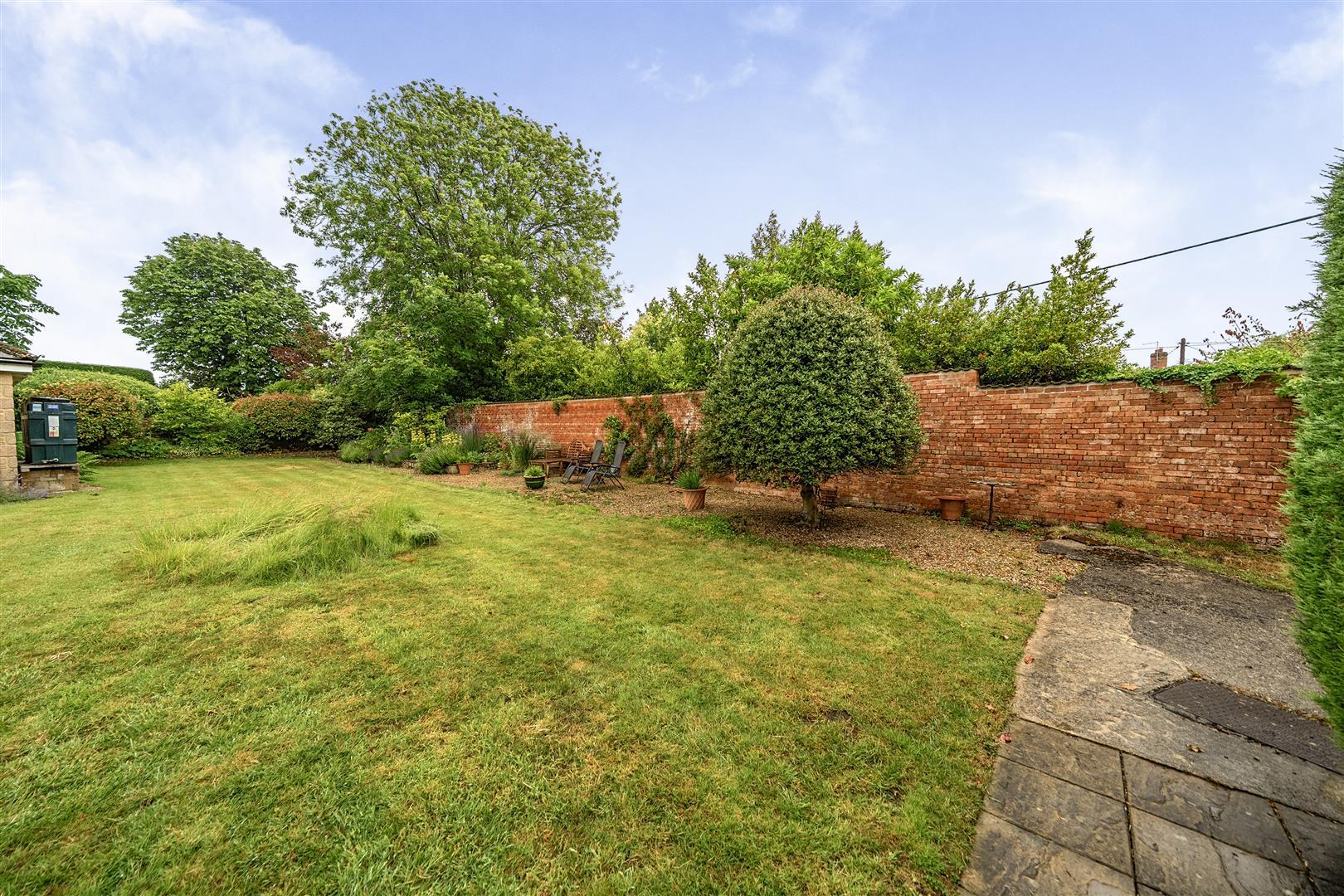 Property Image 0d9ed303-991b-4710-b1cf-3c68cce19332