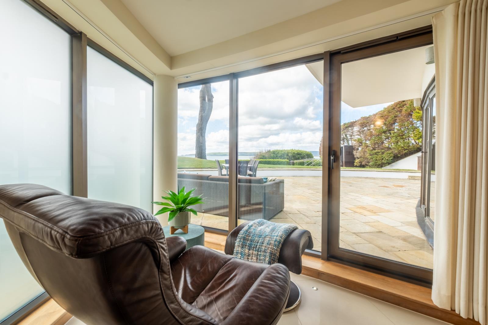 Property Image 0dae1de0-c563-45da-a39c-832b02eaf4c9