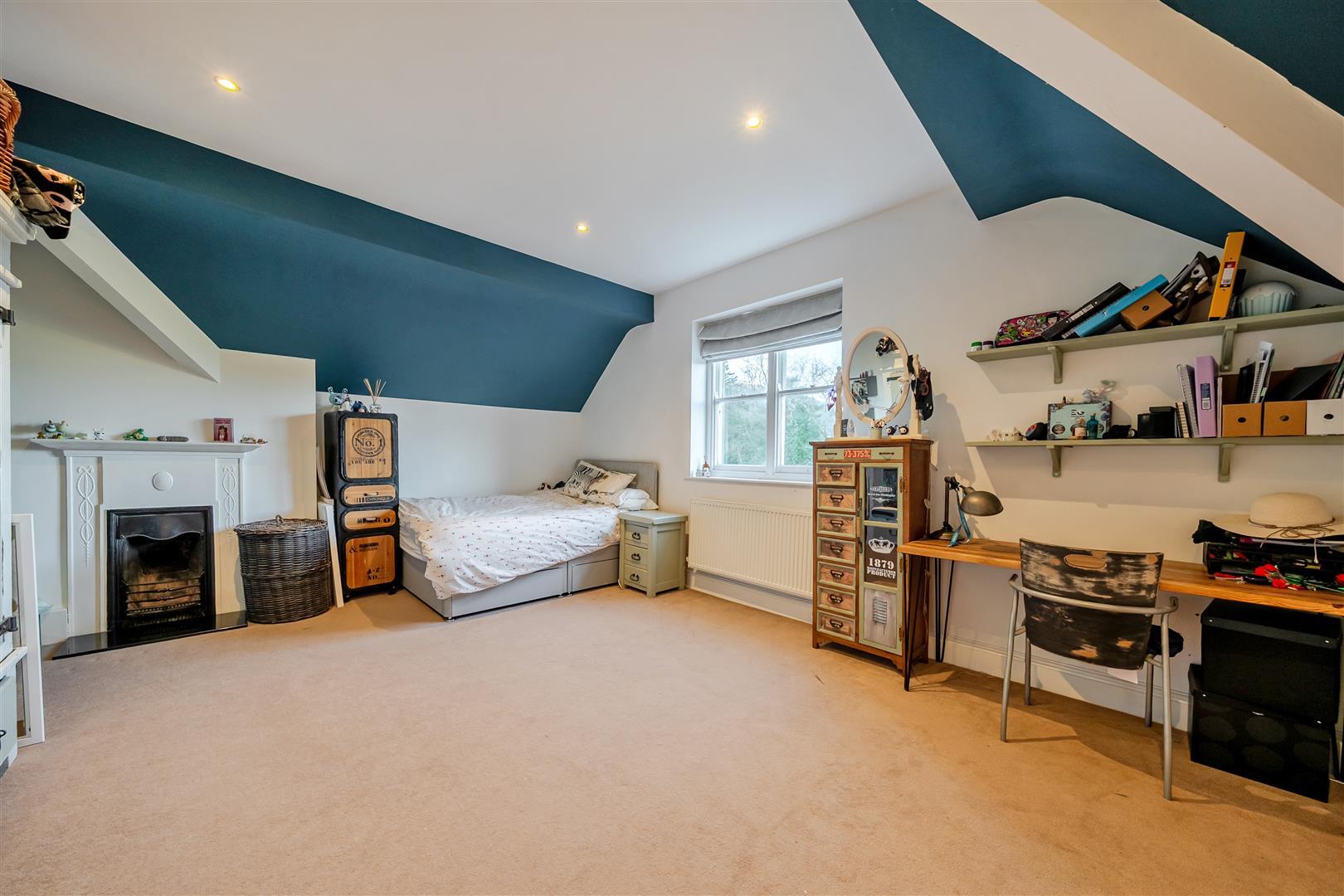 Property Image 0db17045-2226-457f-9988-810eec42f4e4