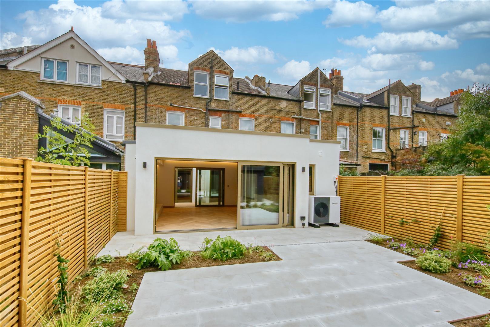 Property Image 0dc3cf3c-68ff-4d90-b4cc-33dfe3b4fa7d
