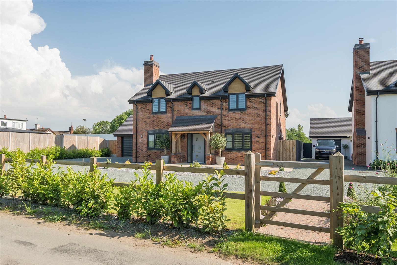 Property Image 0dcef5fb-c3b5-48de-80d3-f5f2203ba0ee