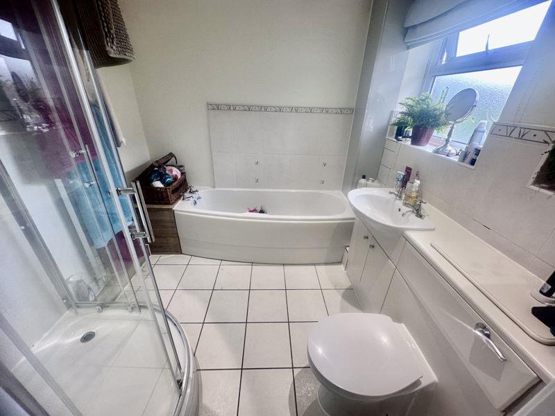 Property Image 0dd36fa0-2b47-4992-b6f5-4ae5d25a646c