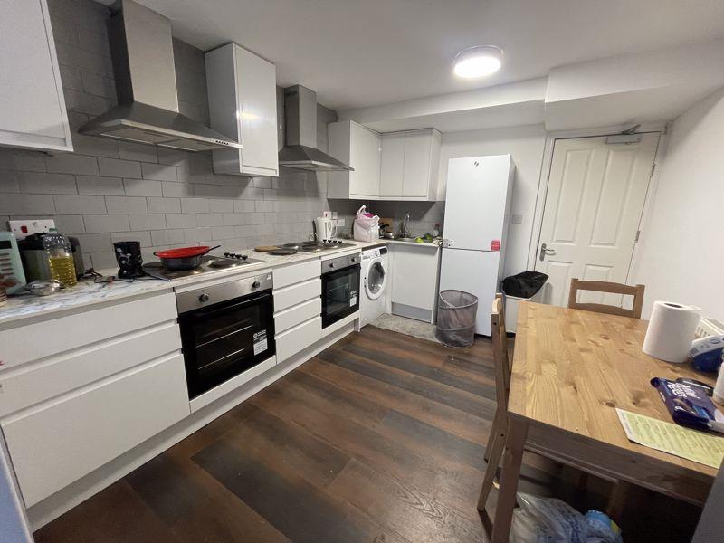 Property Image 0ddc403c-ddbb-44a0-ad2f-08fede139f13