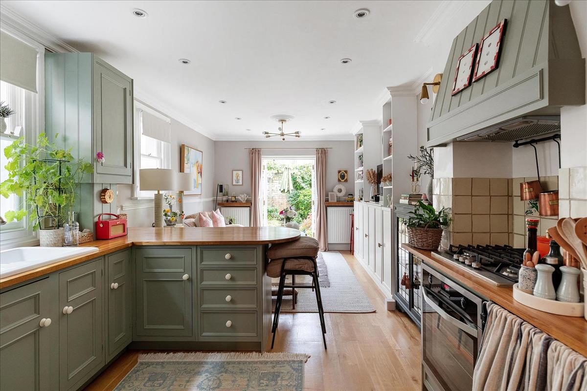 Property Image 0de48b85-06c4-49fa-bb83-53023a4554d8