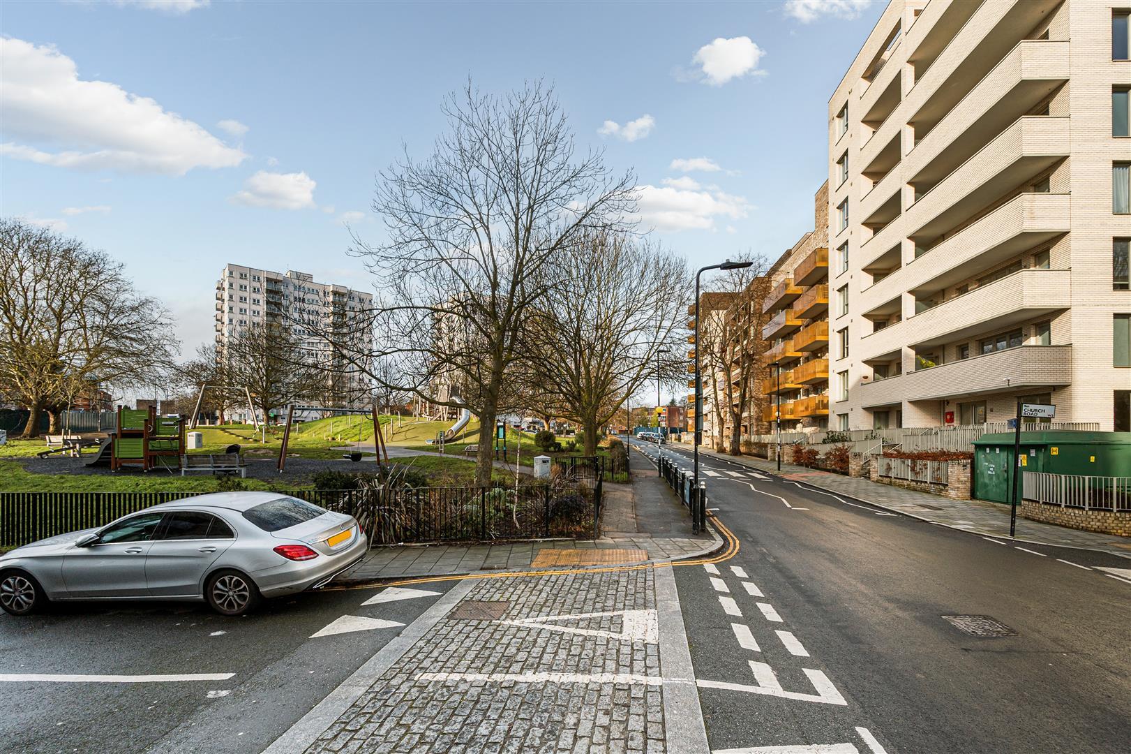 Property Image 0de4b932-1977-4247-925f-1f337b3df3eb